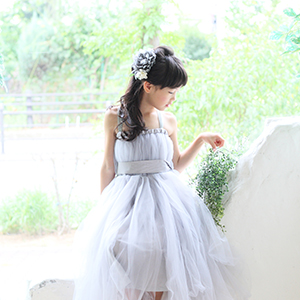 大阪フォトスタジオピエノ:ドレスの女の子
